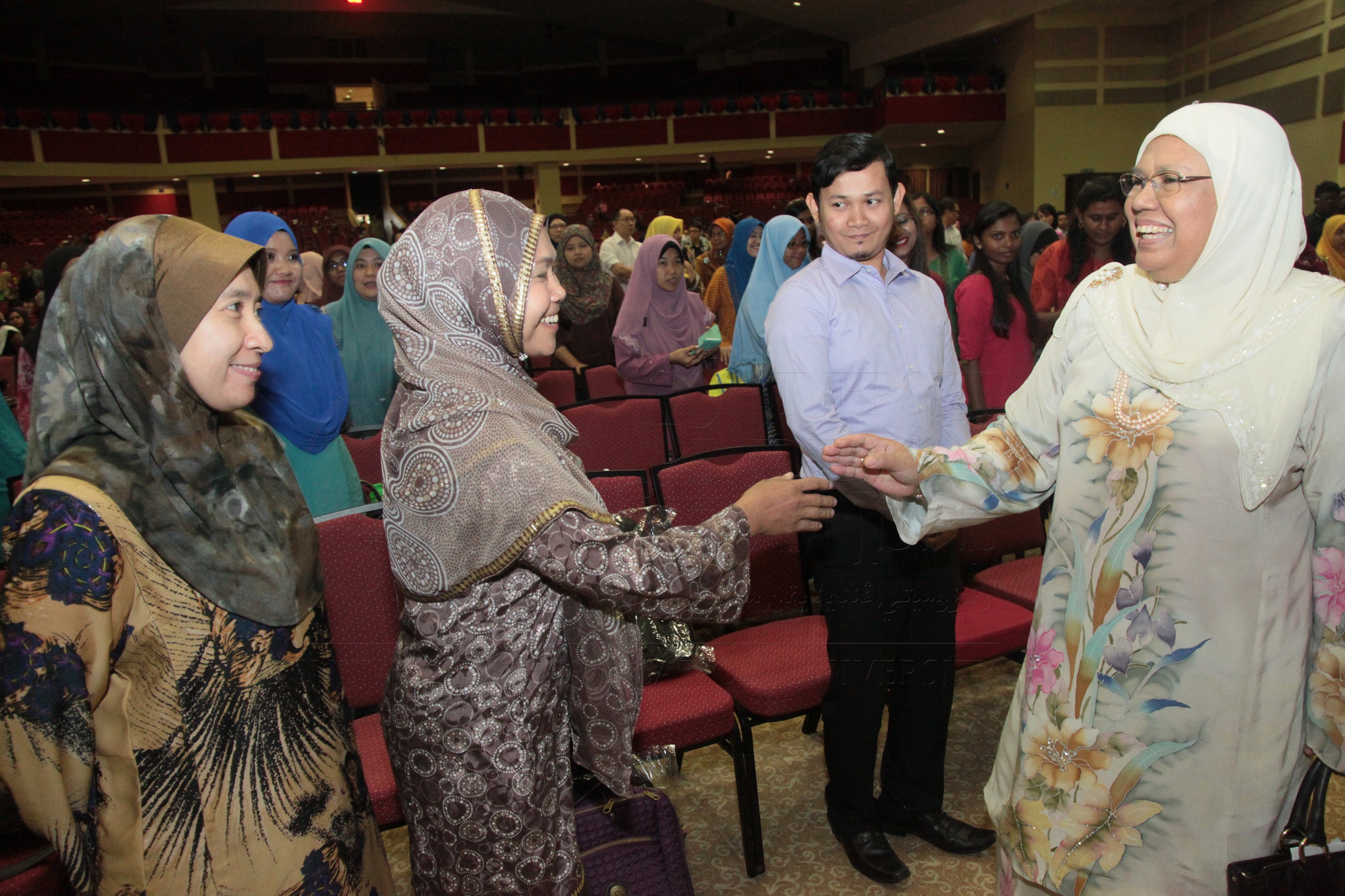 PRO16 16 siswazah IMG 0230